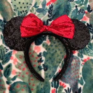 Minnie ears
